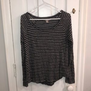 Lightweight long sleeve stripe shirt